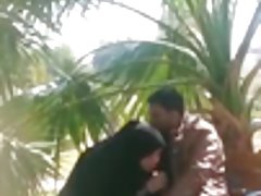 Duro fisting appetitosa bionda con gli occhiali