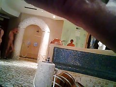 Dalle tette grosse ragazza pompino e ha dato direttamente sul servizio fotografico