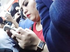 Rapidamente ha portato il ragazzo a raggiungere l'orgasmo
