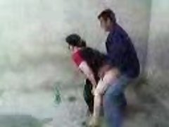 Insicuro scopata preoccupata con il primo venuto