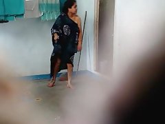 Yuka succhia il cazzo, per ottenere sperma