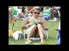 Sesso sulla pittoresca riva al mare
