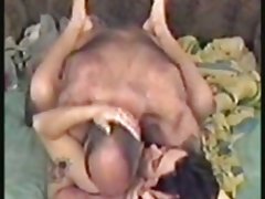 La ragazza sa il massaggio