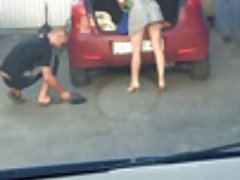 Basta scopata bruna e ha dato il suo sperma