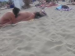 Due simpatici figlia lesbica sfregano le fighe